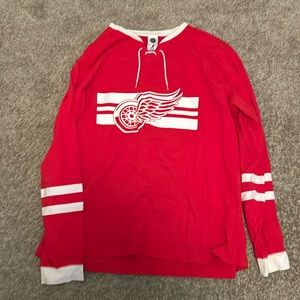 Men’s long sleeve t shirt